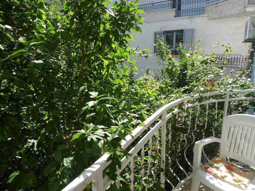 Apartments Slavica Jovanovic Ilha Sveti Stefan Quarto foto