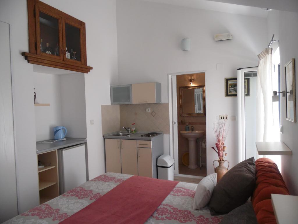Apartments Slavica Jovanovic Ilha Sveti Stefan Exterior foto