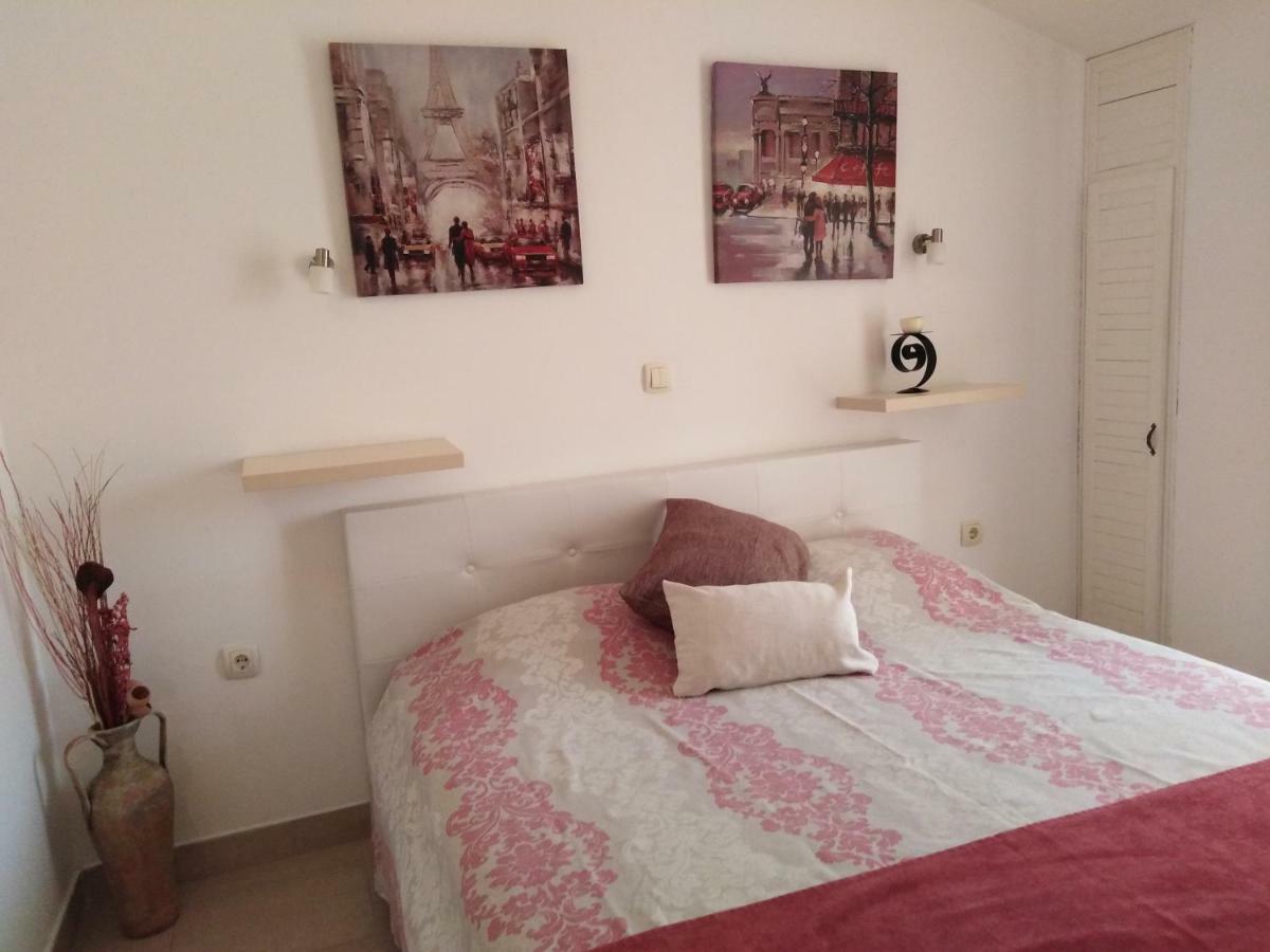 Apartments Slavica Jovanovic Ilha Sveti Stefan Exterior foto