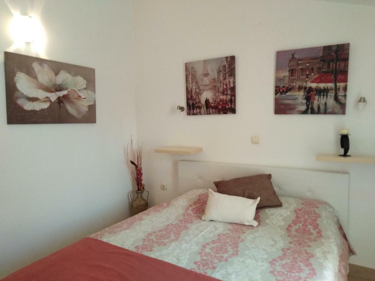 Apartments Slavica Jovanovic Ilha Sveti Stefan Exterior foto